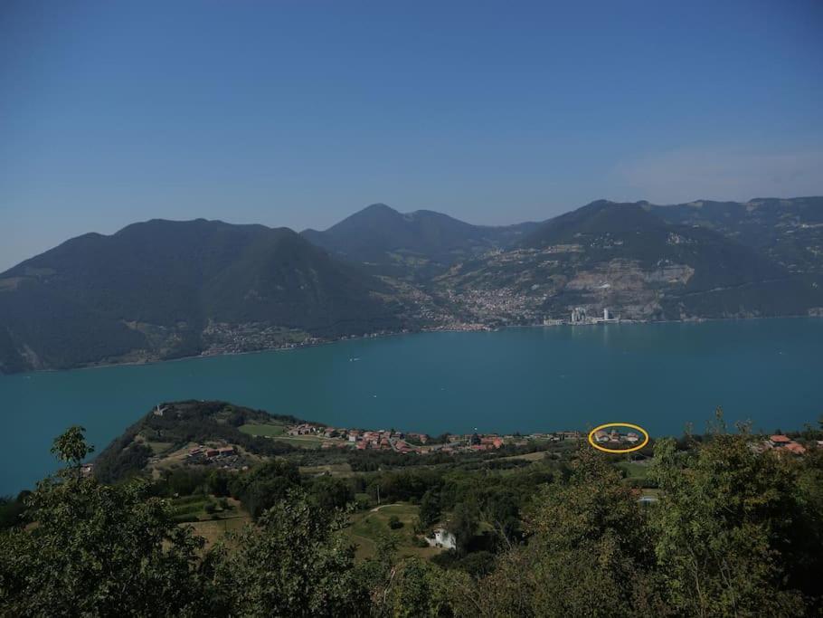 La Corte Del Cigno Monte Isola Exteriör bild